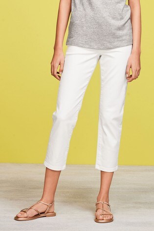 white cropped straight jeans