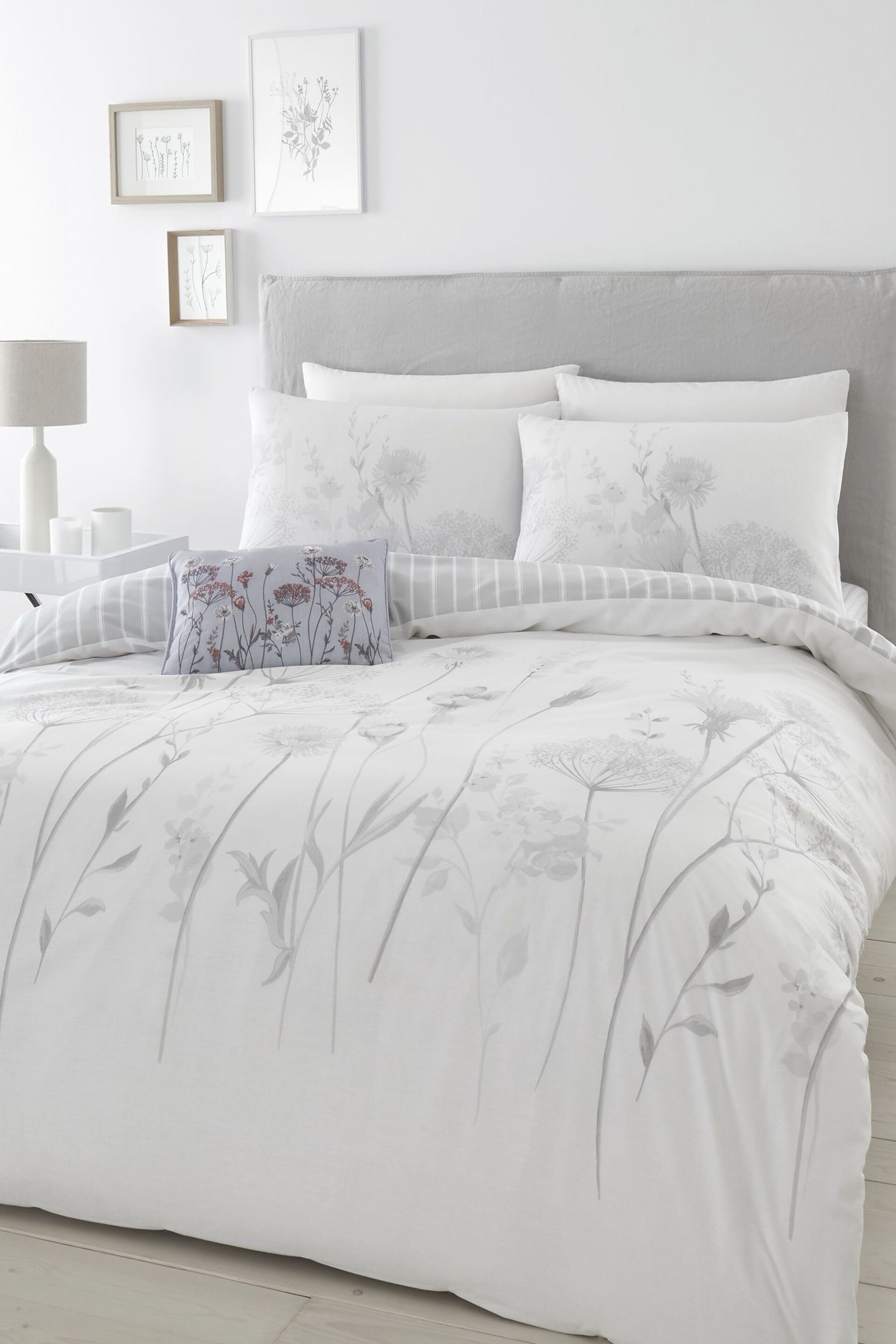 Catherine Lansfield Grey/White Meadowsweet Floral Reversible Duvet Cover Set - Image 1 of 1