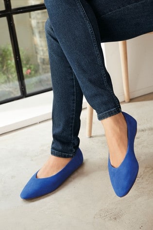 next signature shoes