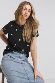 Simply Be Black Daisy Embroidered T-Shirt - Image 1 of 4