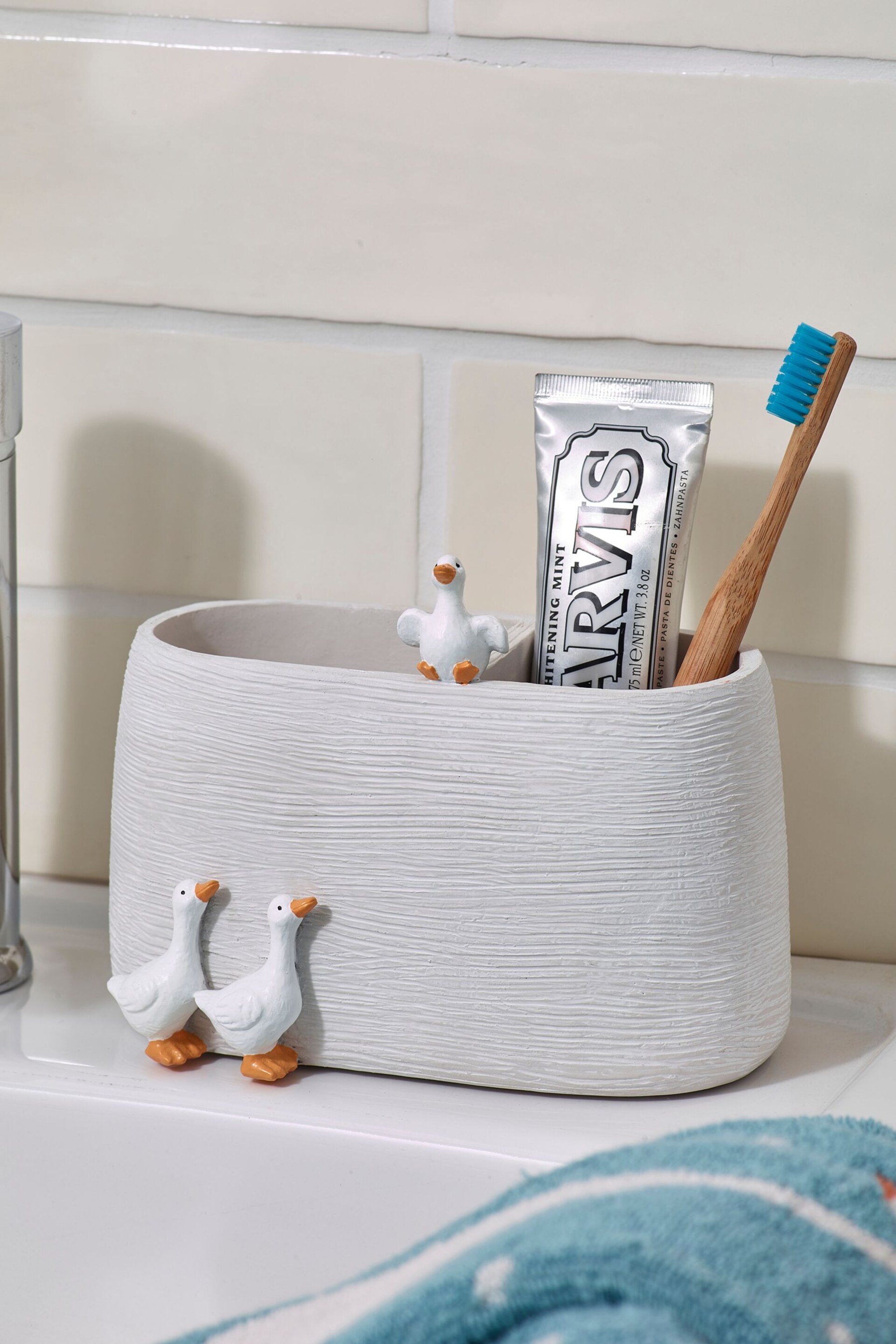 White Geese Toothbrush Tidy - Image 1 of 4