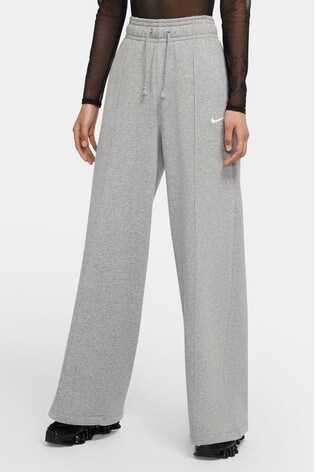 nike fleece trend joggers