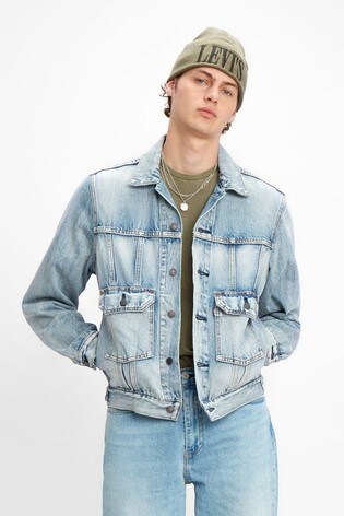 levi's iconic jacket