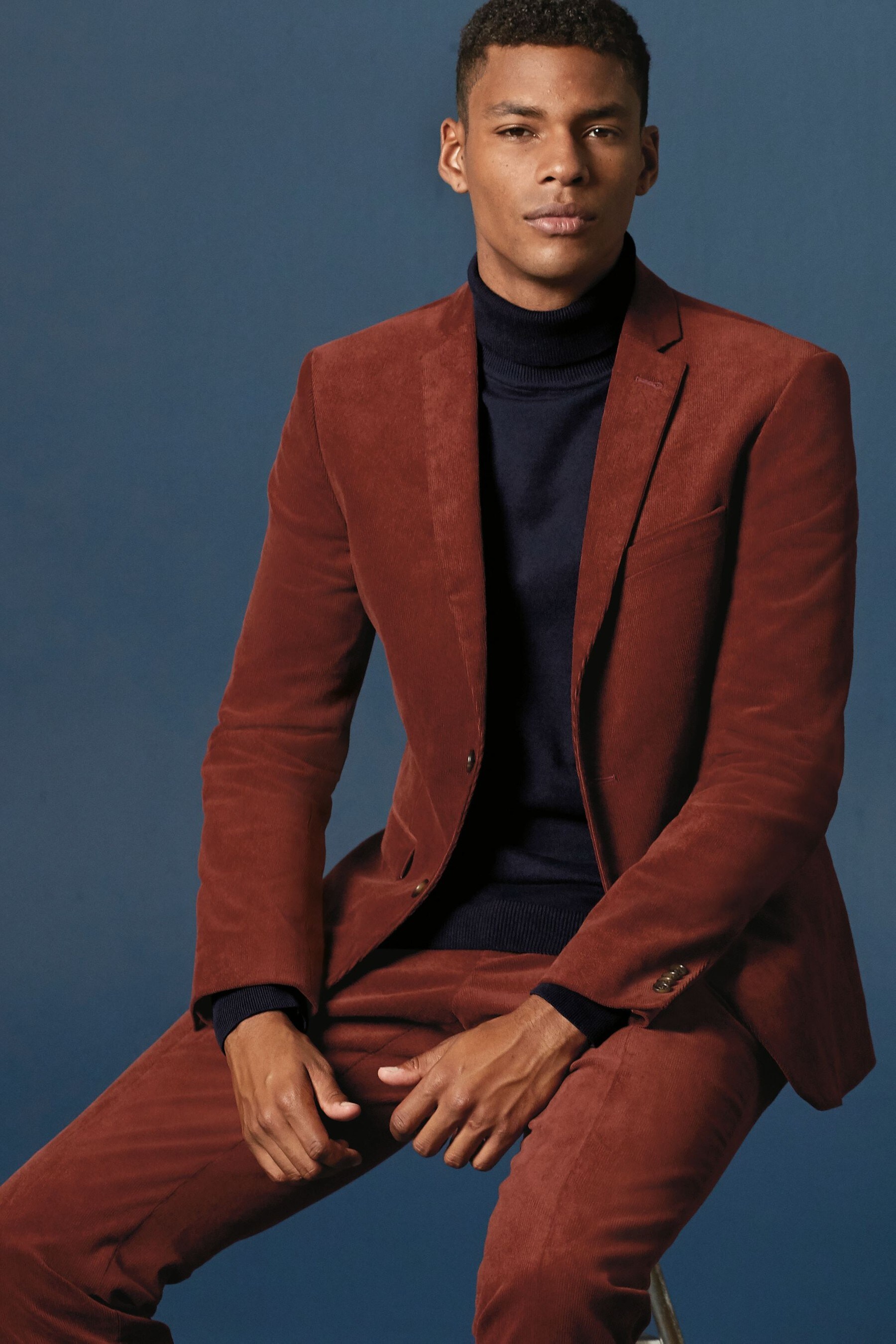 Polo Neck Selbstbewusst Mann Modern