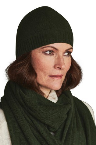 Green cashmere hat