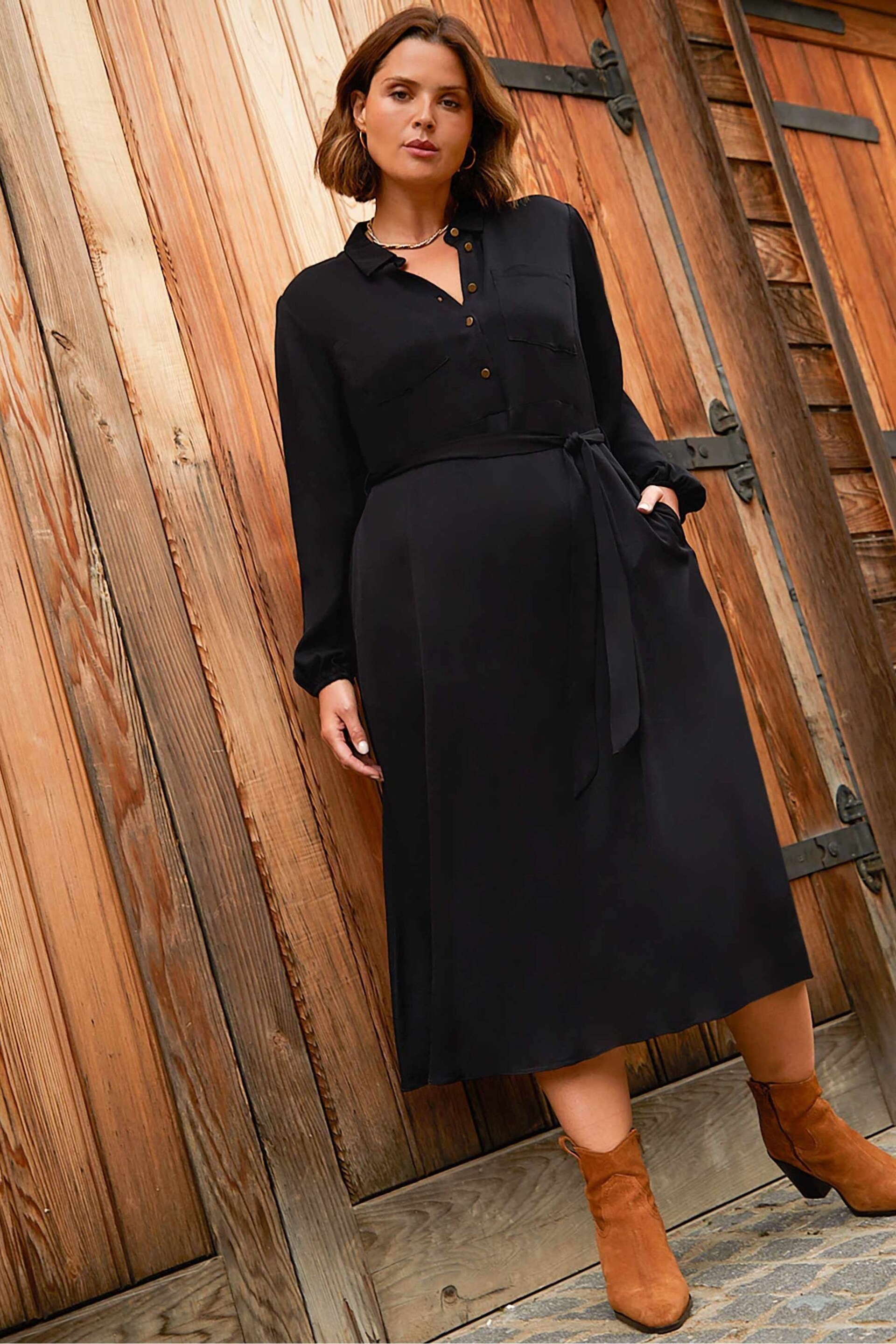 Live Unlimited Curve - Midaxi Swing Shirt Black Dress - Image 1 of 7