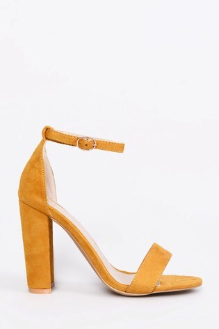 wide foot block heels