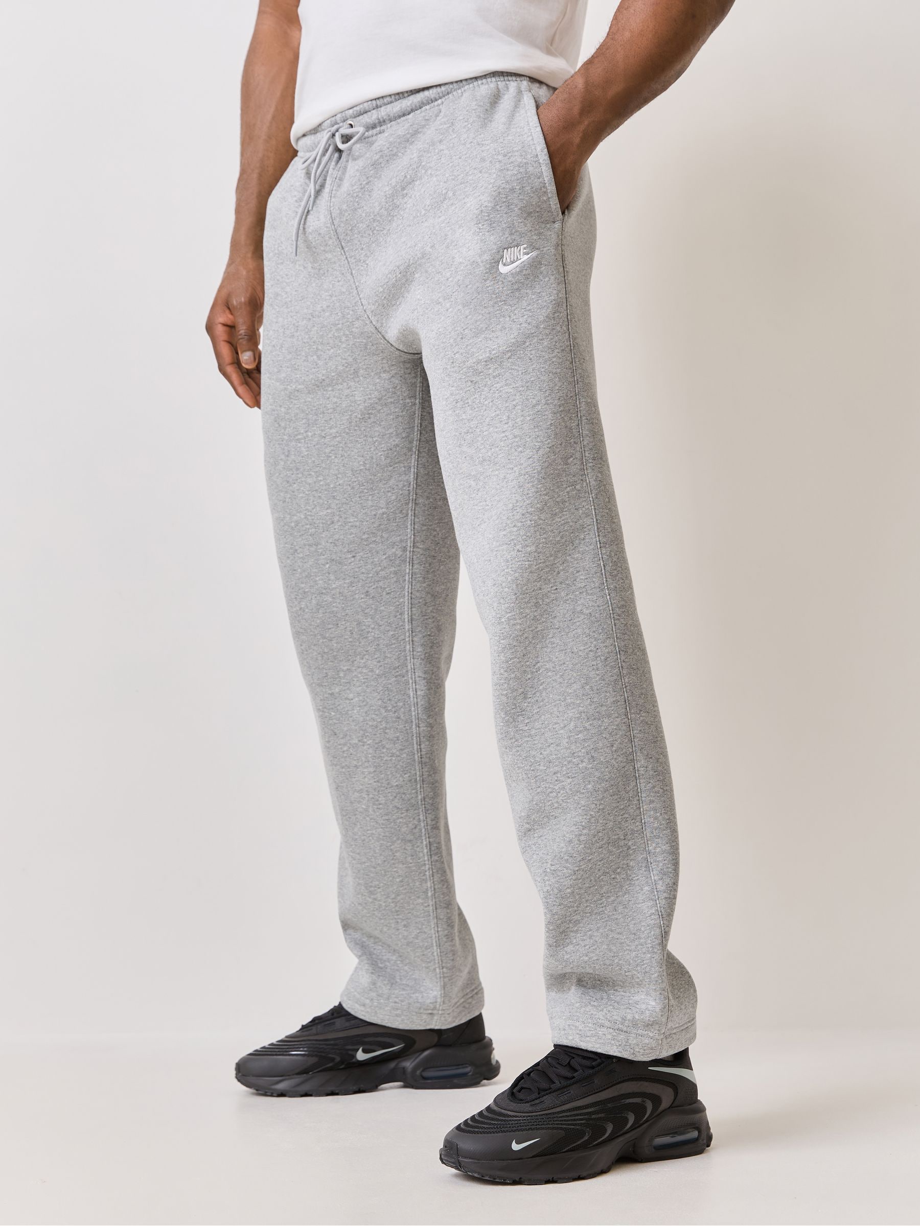 Nike Club Fleece Mjukisbyxor Med Breda Ben