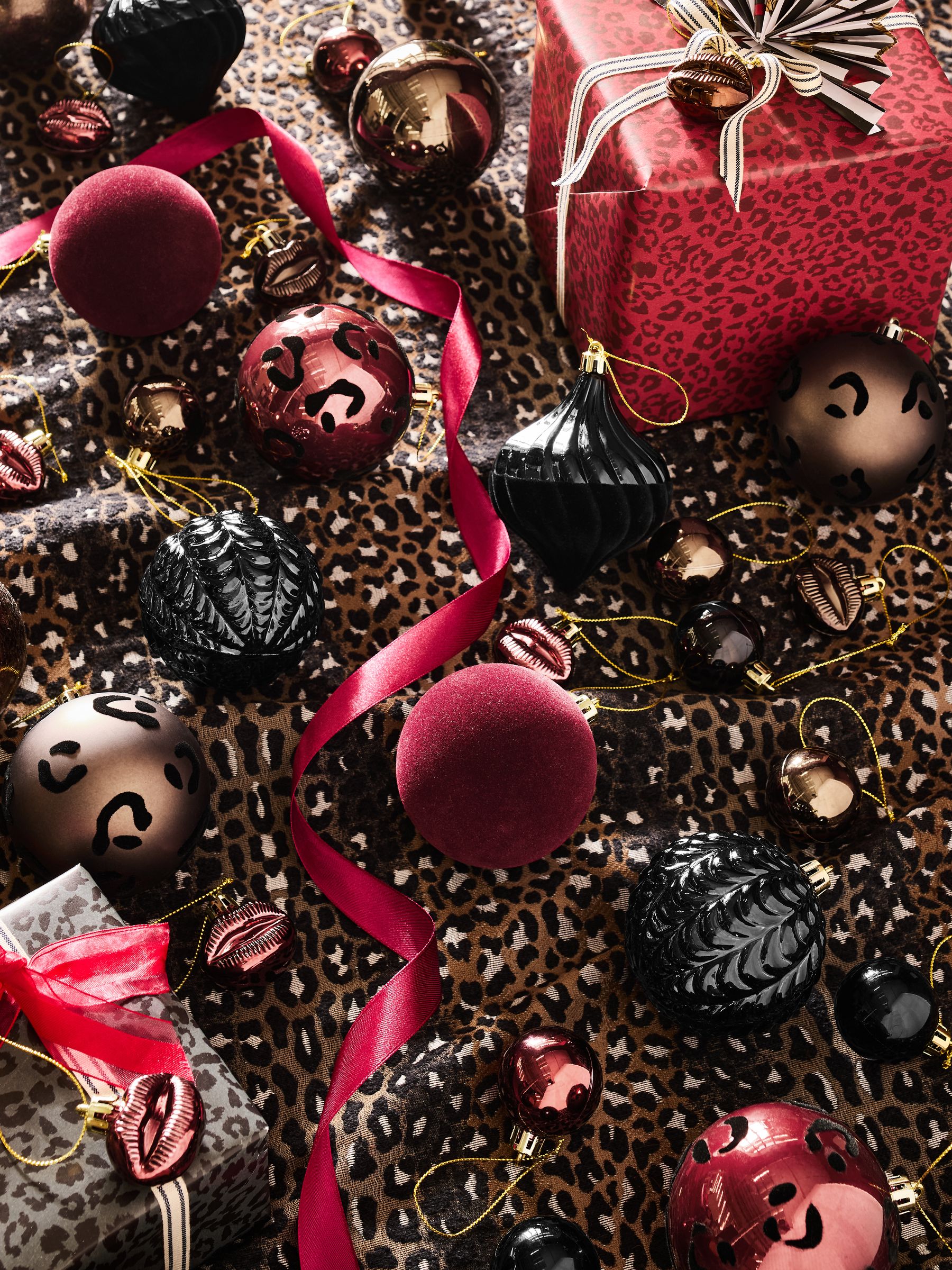 Next 50 Pack Burgundy Red/Leopard Print Mix Shatterproof Christmas Baubles