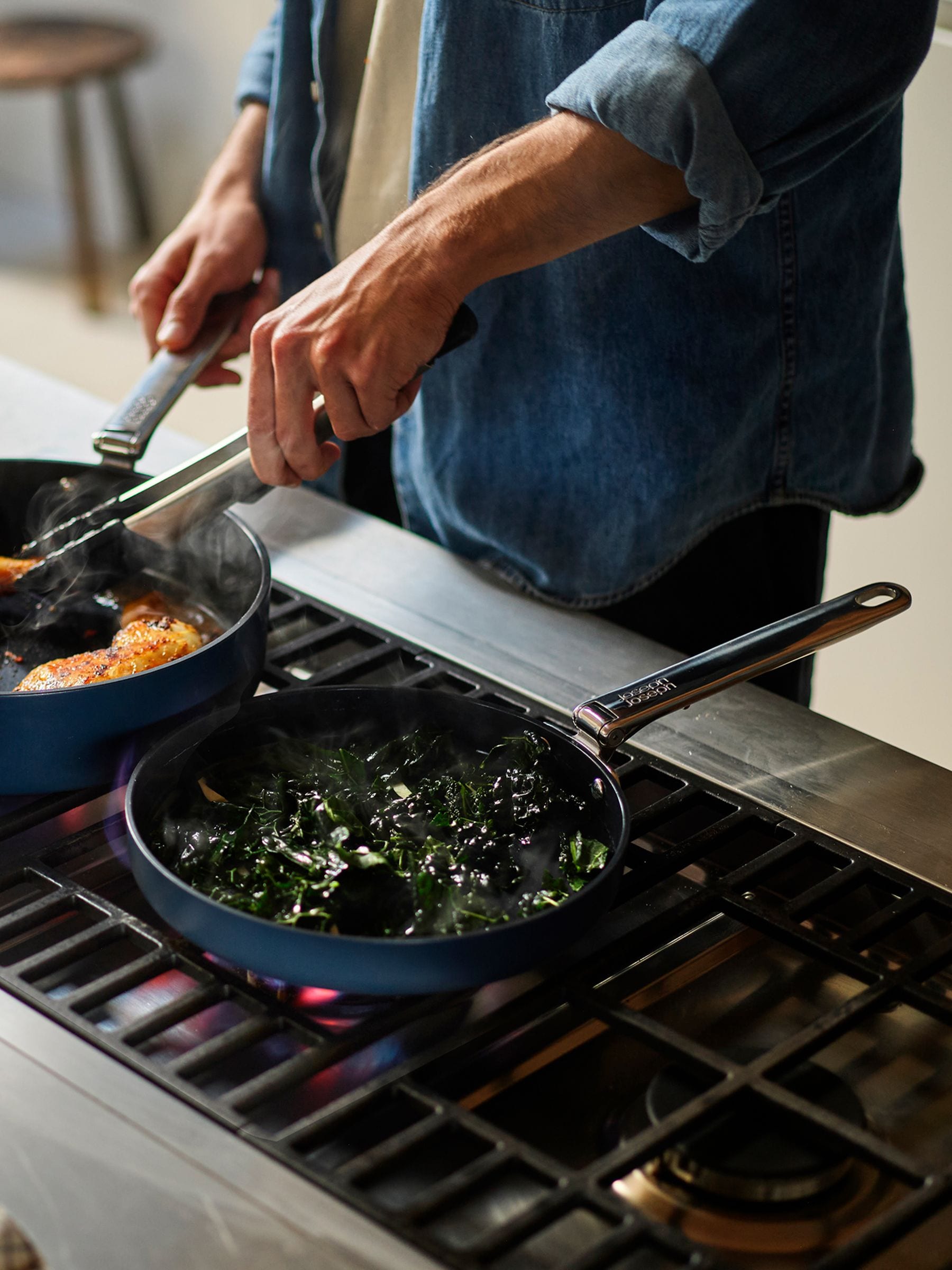 Joseph Joseph Midnight Blue Space Folding Handle Ceramic Nonstick 24Cm Frying Pan