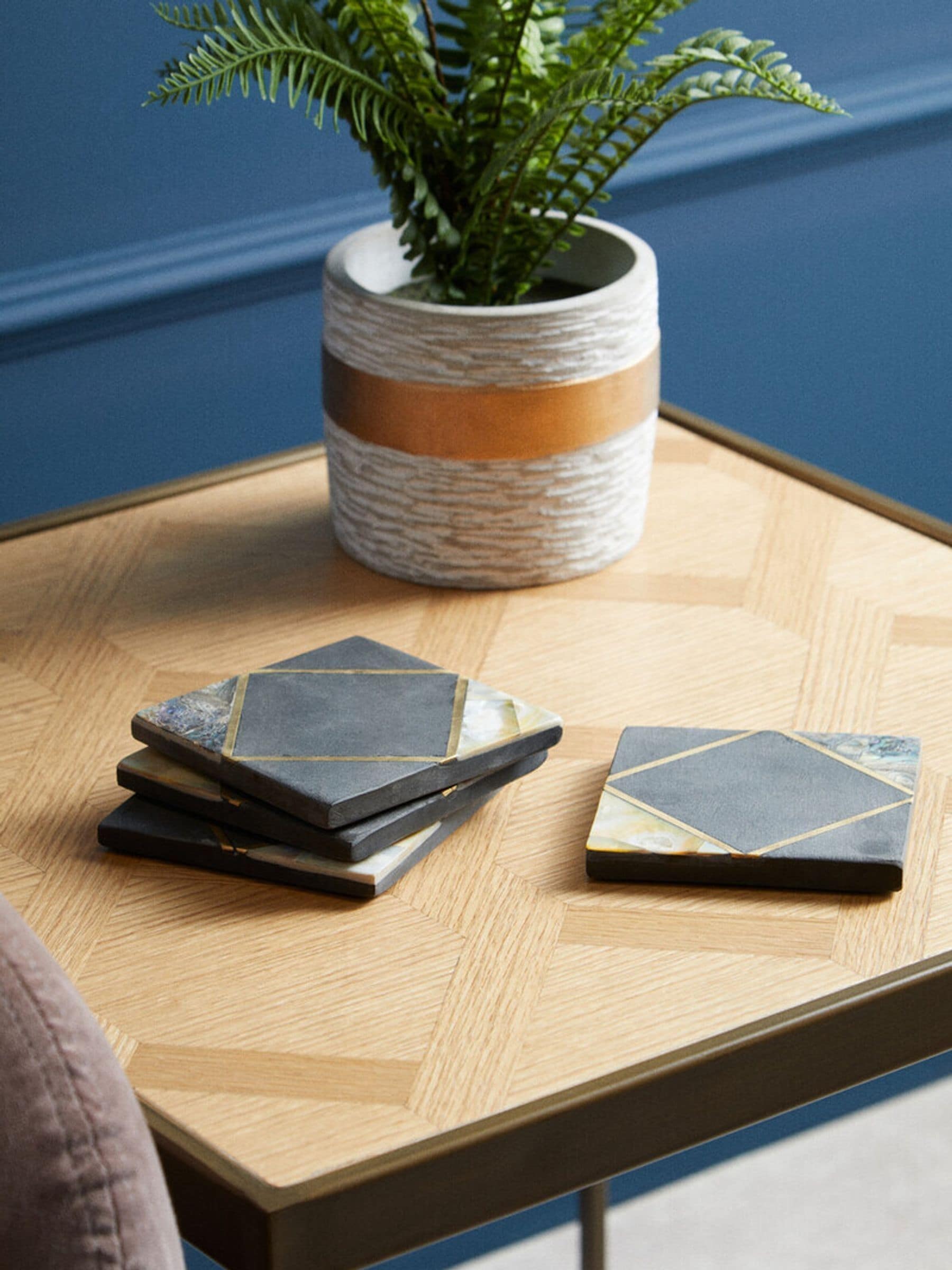 Fifty Five South Set Da 4 Oriana Sottobicchiere