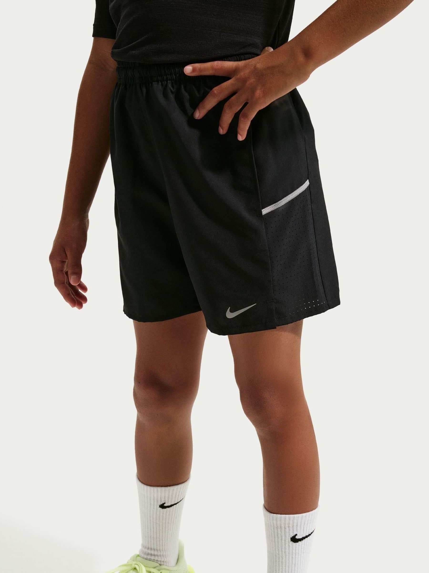 Nike Ragazzo Nero Miler Dri-Fit Training Shorts