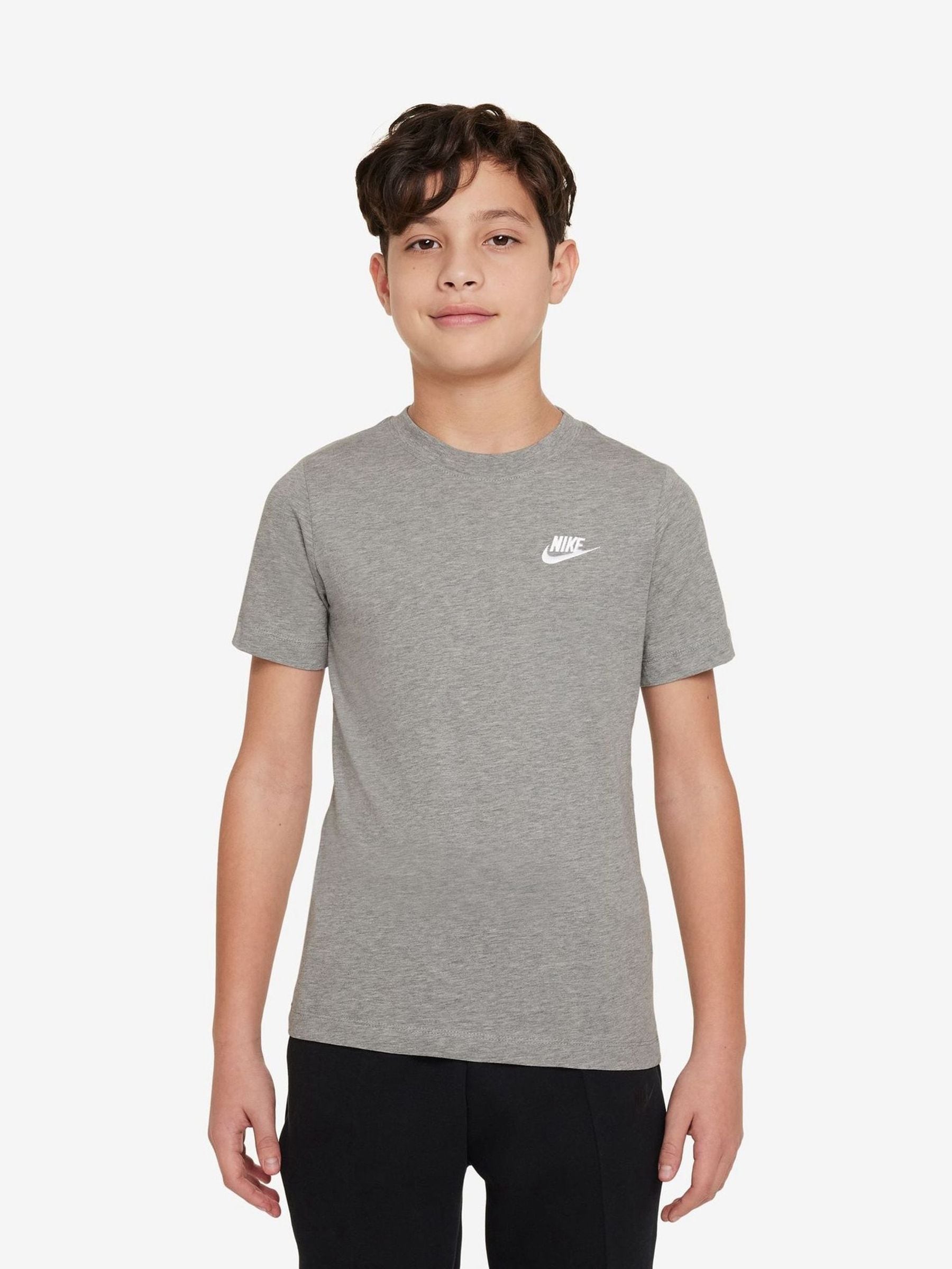 Nike Chicos Gris Dark Heather Short Sleeve Club T-Shirt - Imagen 1