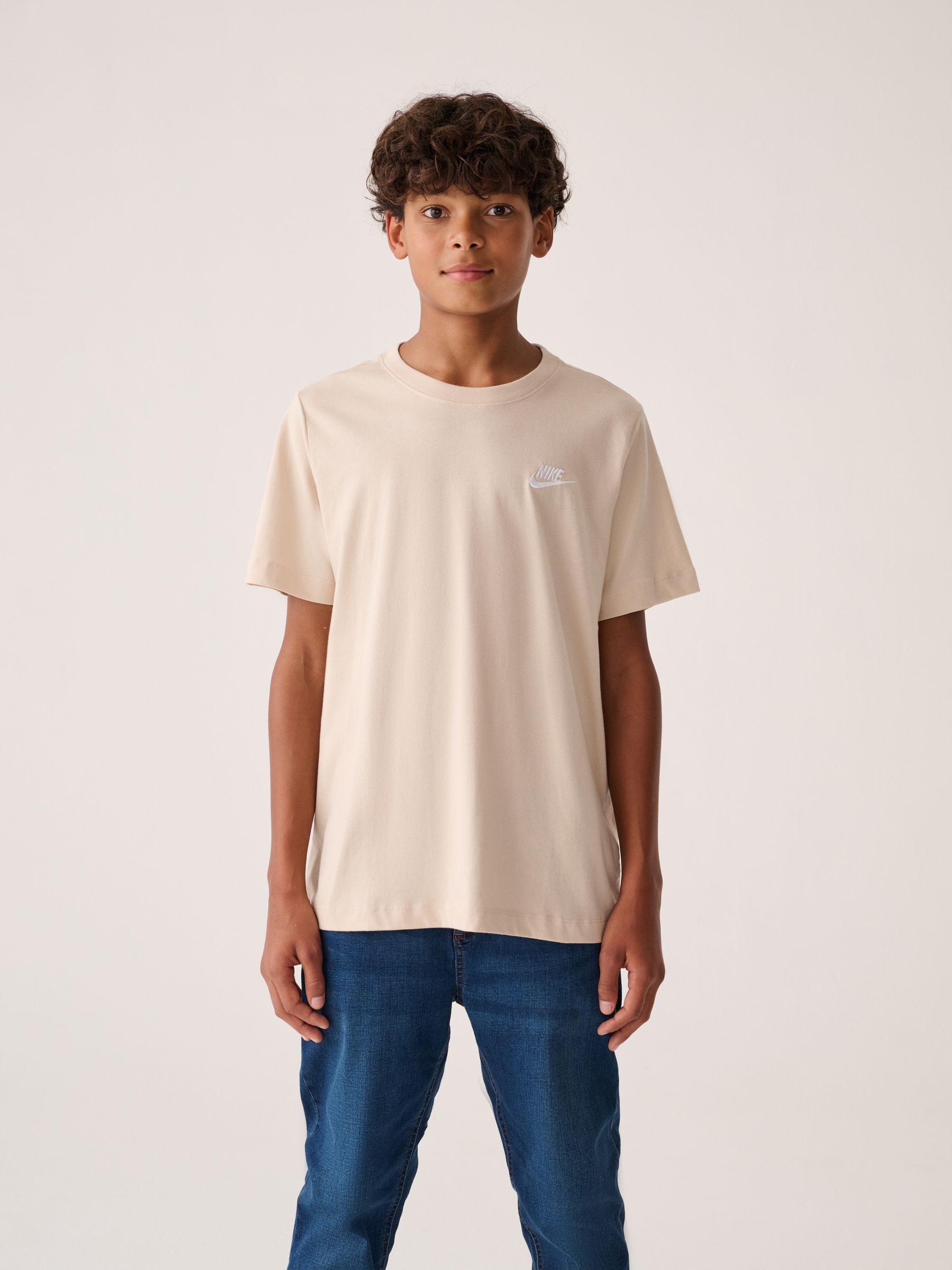 Nike Sanddrift Short Sleeve Club T-Shirt