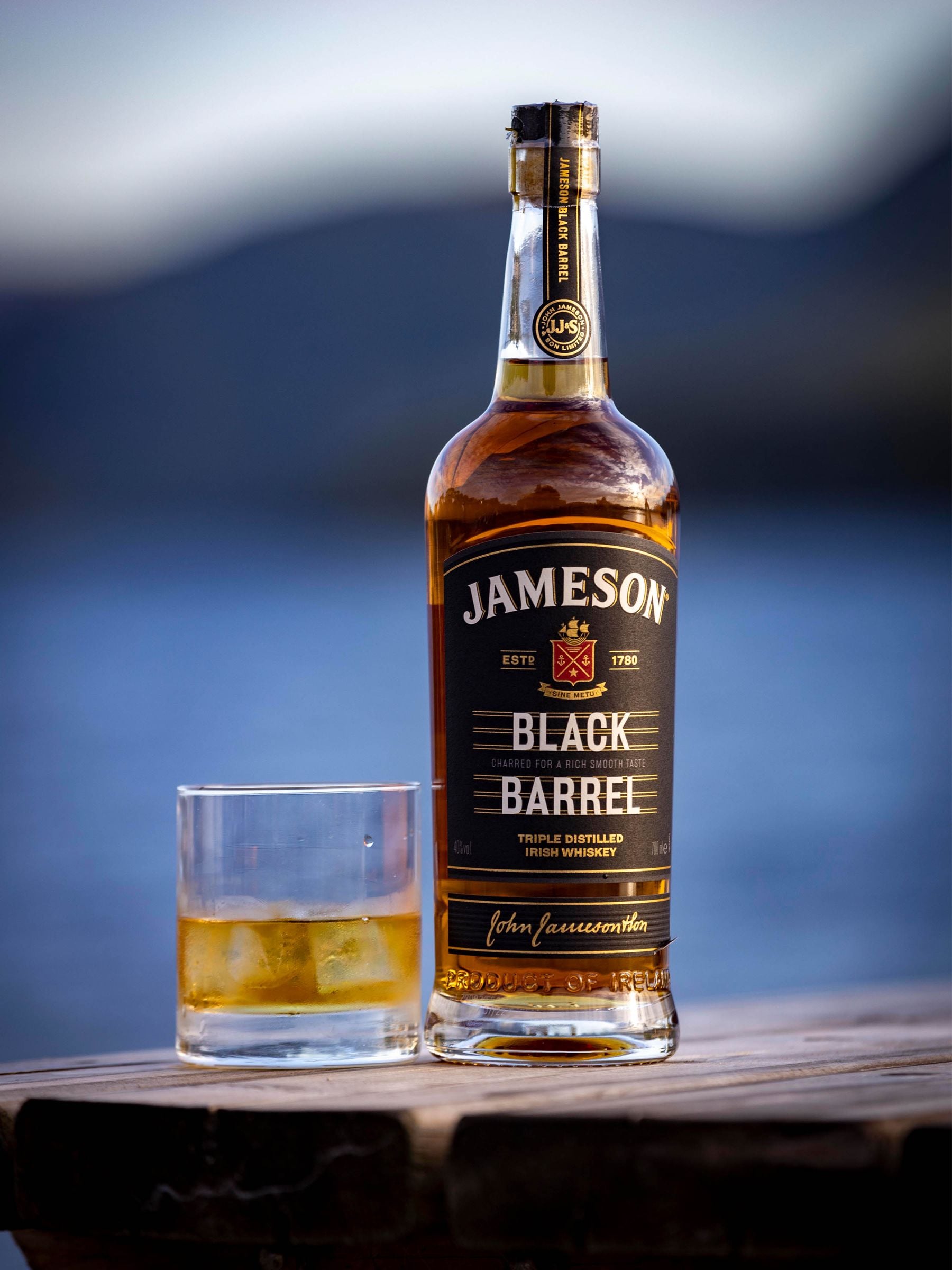 drinkstime jameson black barrel irish whiskey