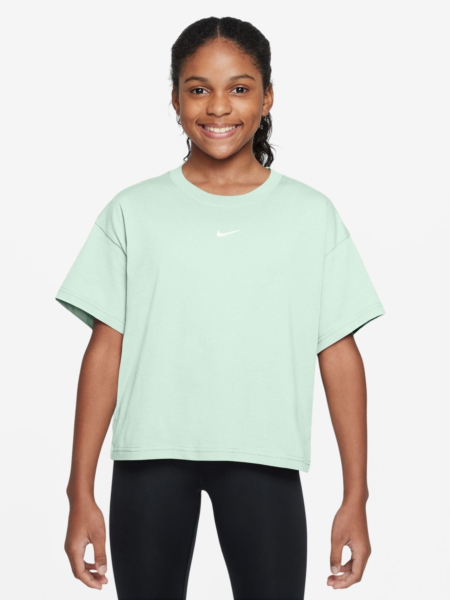 Nike Sportswear - T-Shirt Squadrata