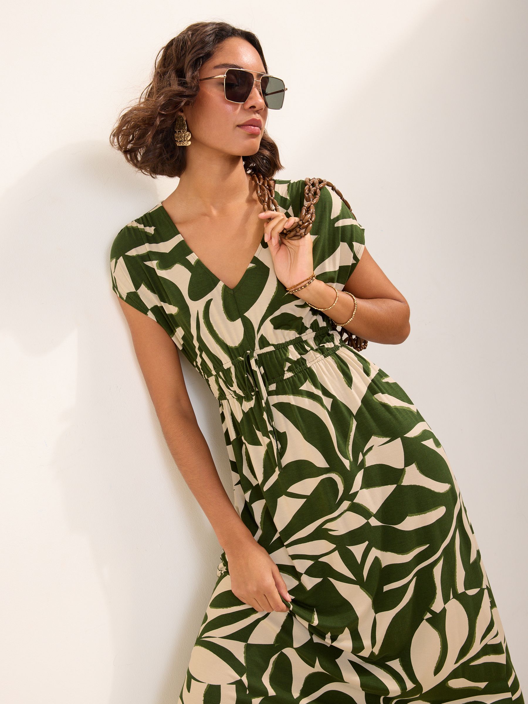 Friends Like These Vrouw Groente V-Neck Shirred Waist Jersey Maxi Dress