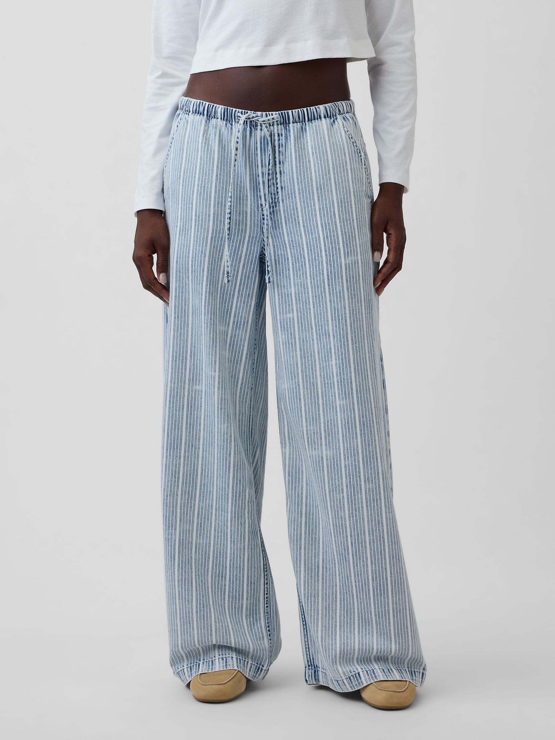 Gap Light Wash striped Mid Rise UltraSoft Easy Pull On Baggy Jeans