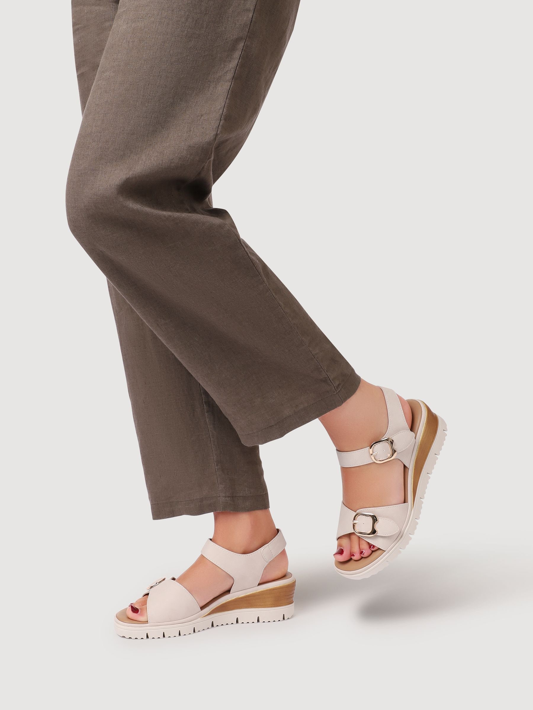 Pavers Adjustable Fit Cushioned Sandals