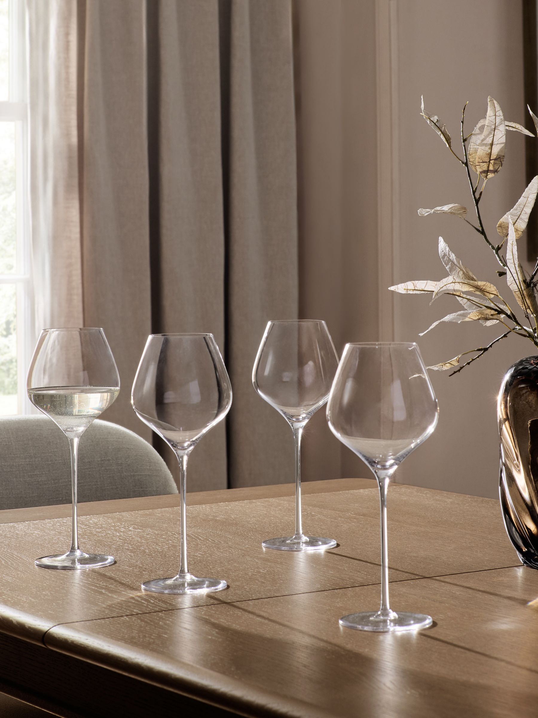 Next Set Of 4 Clear N. Premium Crystal Wine Glasses