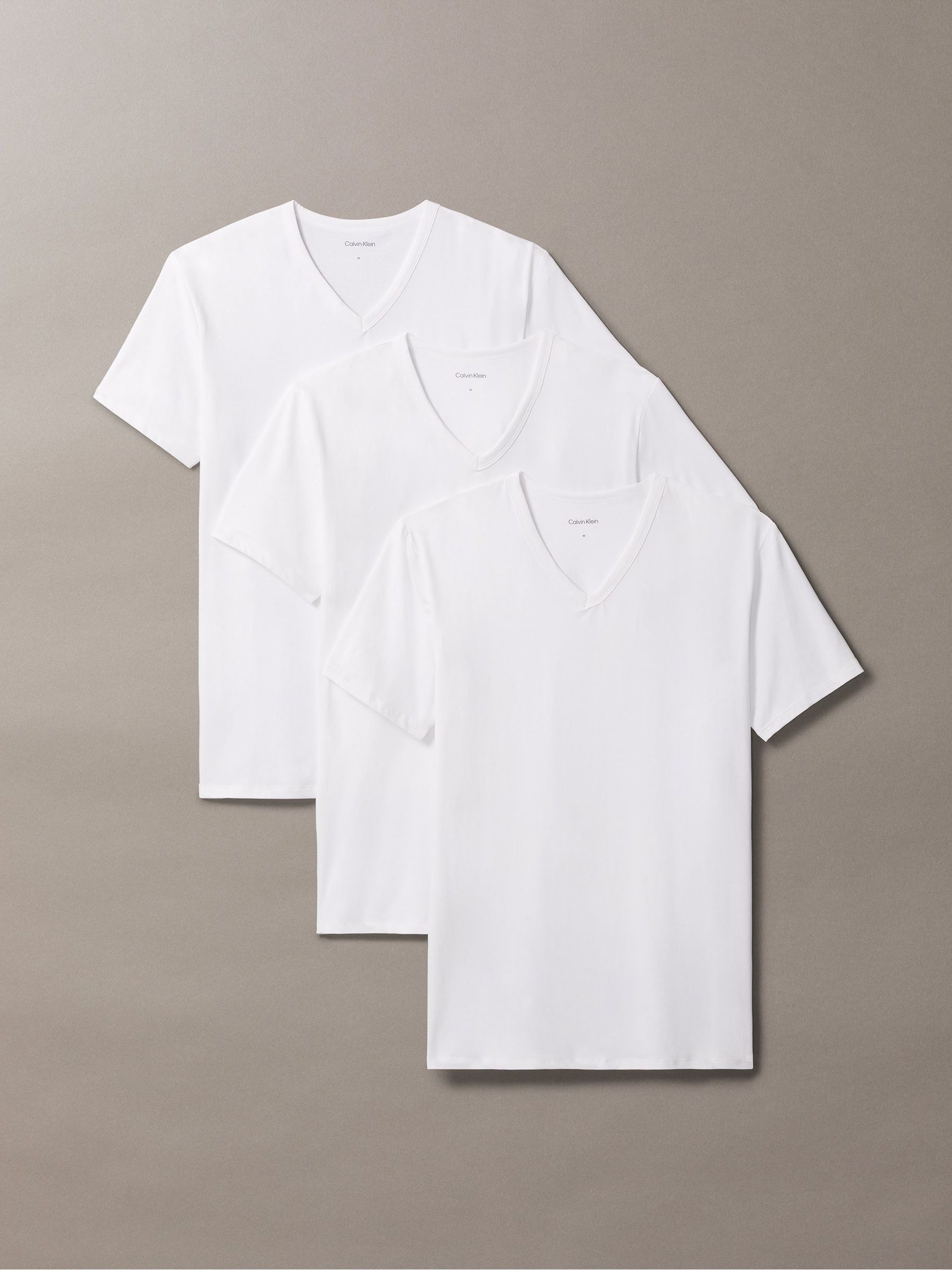 Calvin Klein Herren 3er Pack T-Shirts Kurzarm mit V-Ausschnitt - Bild 8
