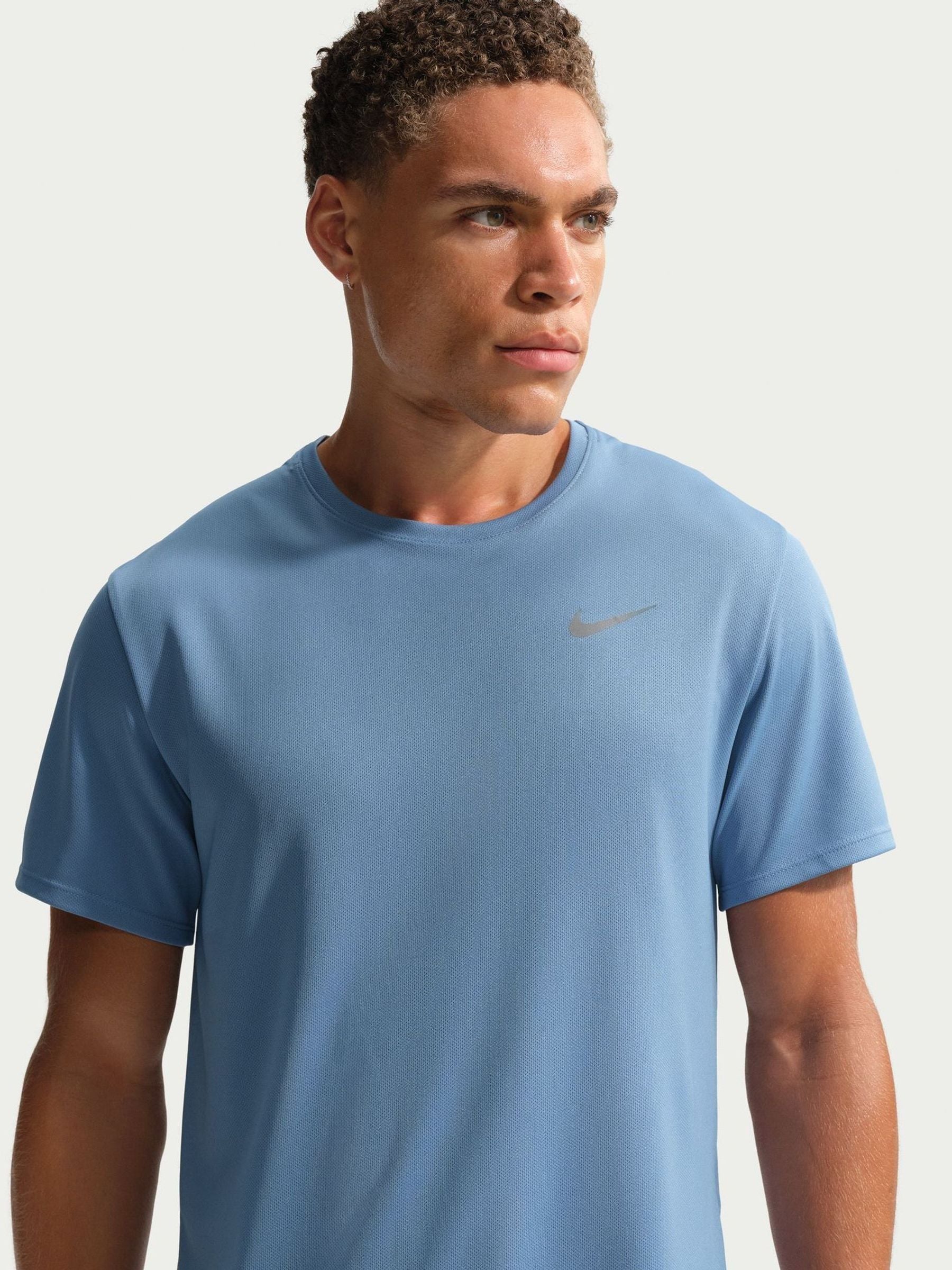 Nike Dri-Fit Miler Futás Póló