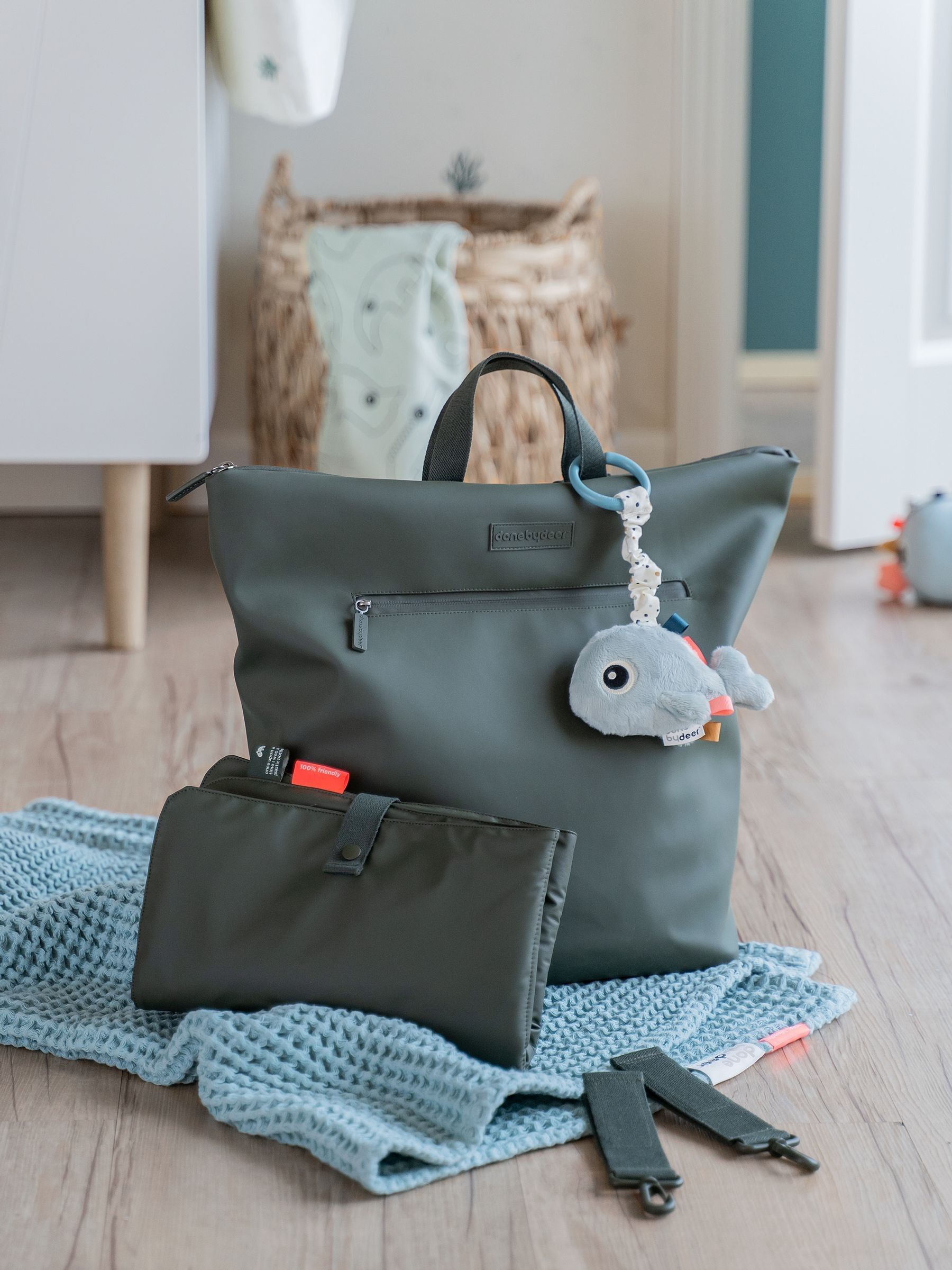Done Unisex Kinder Grün By Deer Changing Backpack Dark Green - Bild 4