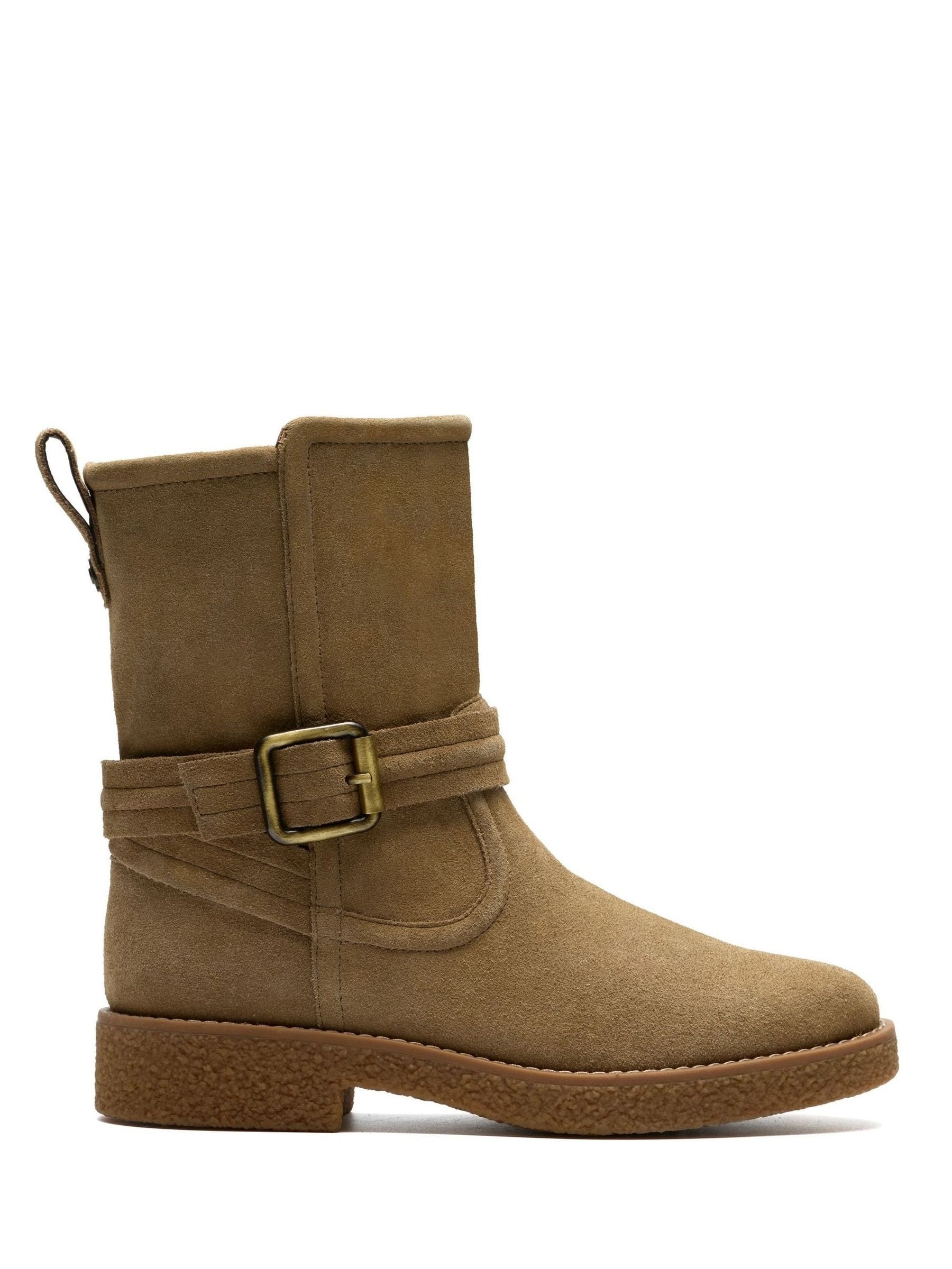 Clarks Nella Mellanhöga Stövlar