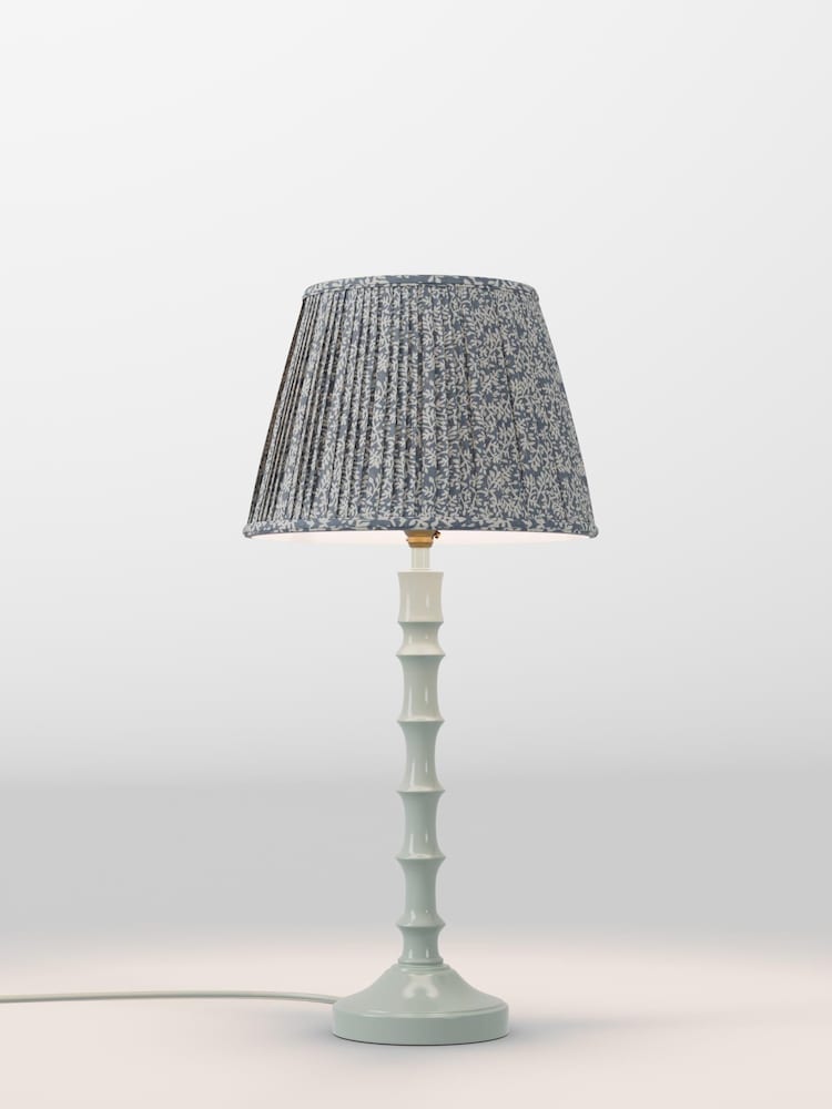table lamp - Image 1 of 1 table lamp - Image 1 of 1