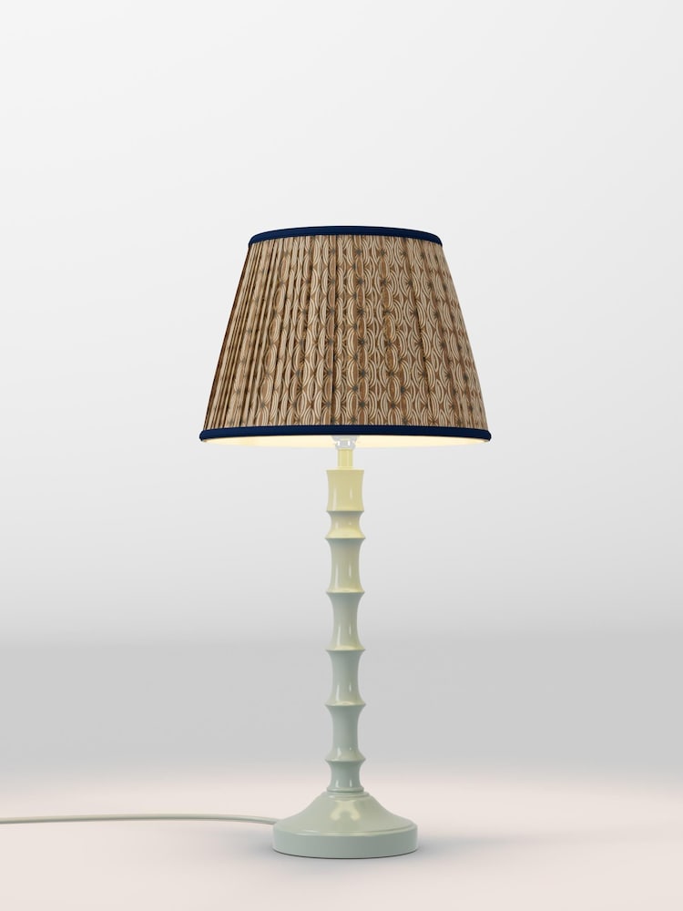 table lamp - Image 1 of 1 table lamp - Image 1 of 1
