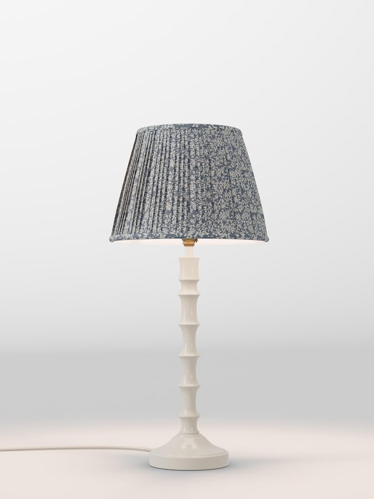 table lamp - Image 1 of 1 table lamp - Image 1 of 1