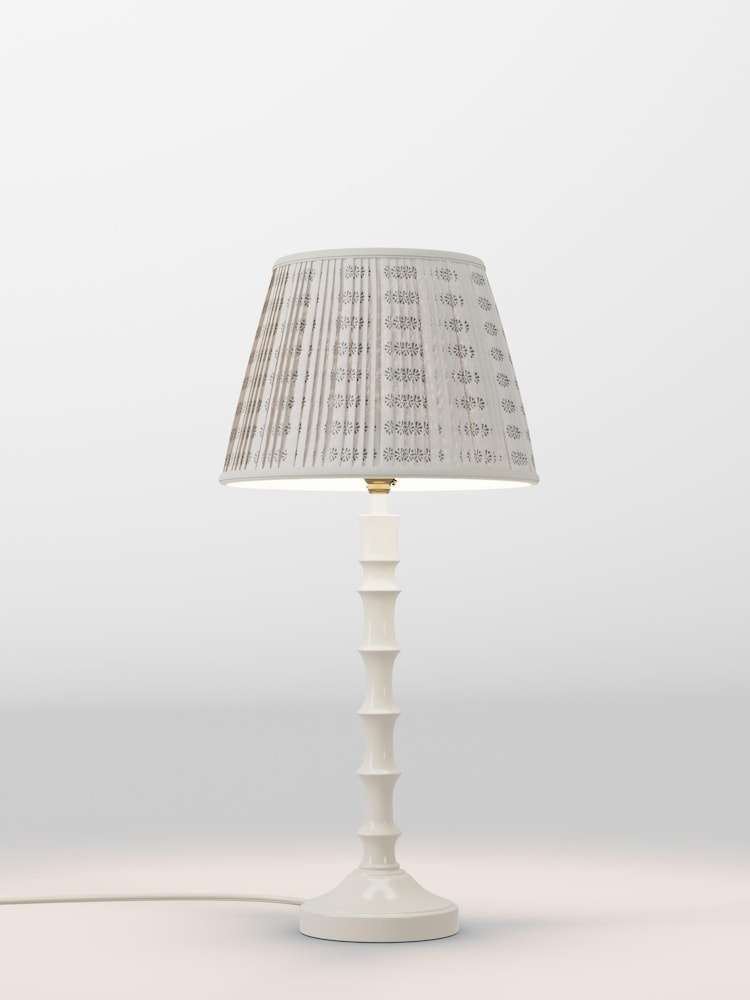 table lamp - Image 1 of 1 table lamp - Image 1 of 1