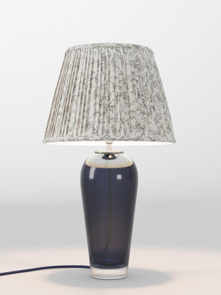table lamp - Image 1 of 1 table lamp - Image 1 of 1