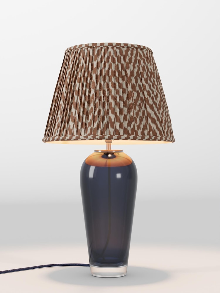 table lamp - Image 1 of 1