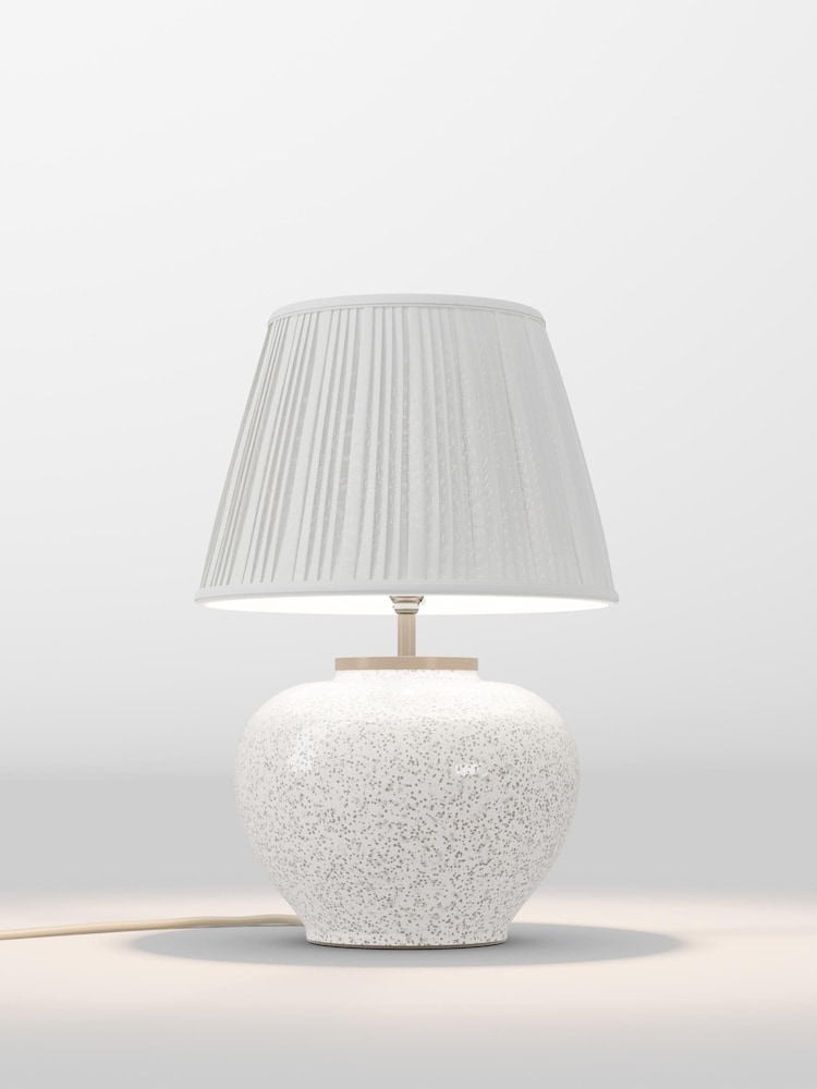 table lamp - Image 1 of 1 table lamp - Image 1 of 1