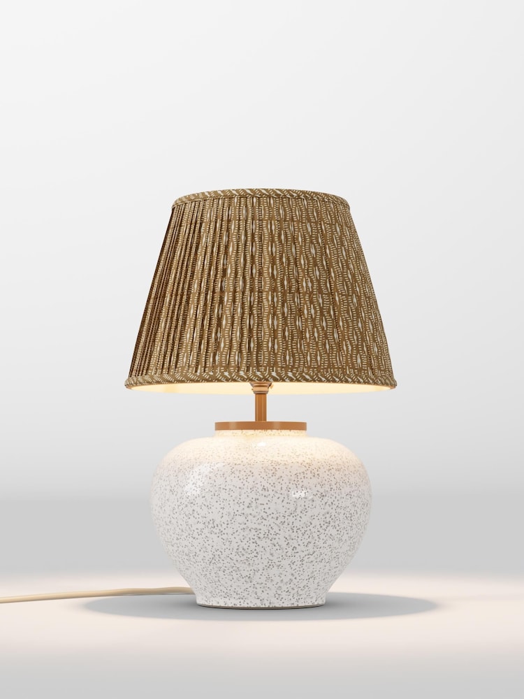 table lamp - Image 1 of 1 table lamp - Image 1 of 1