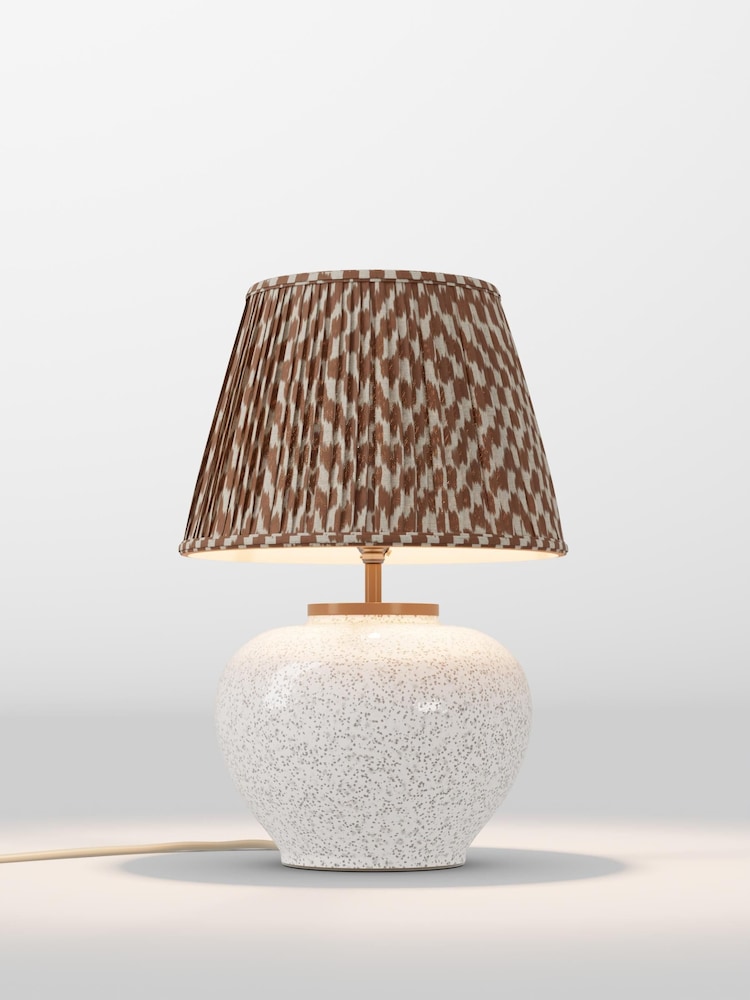 table lamp - Image 1 of 1