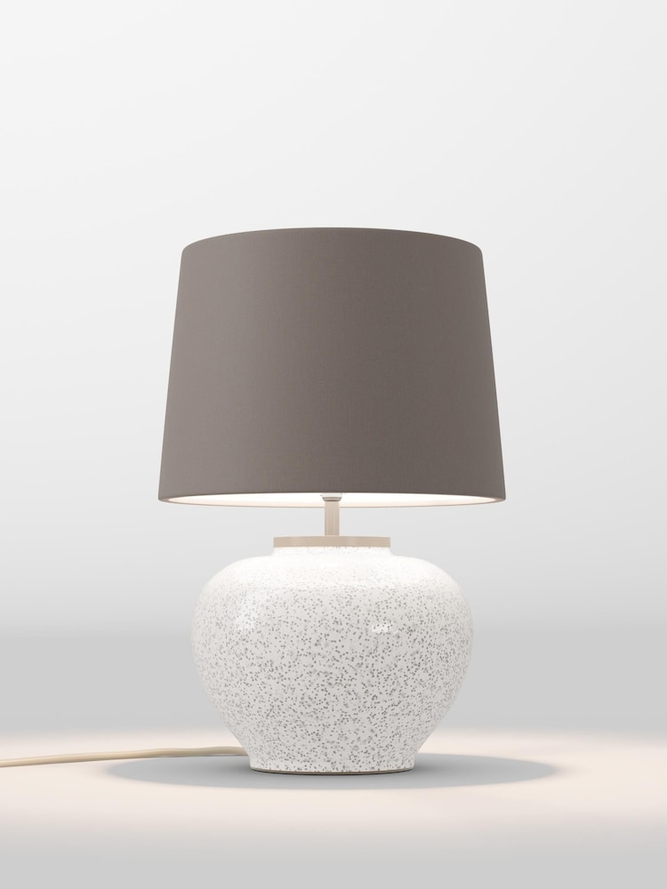 table lamp - Image 1 of 1 table lamp - Image 1 of 1