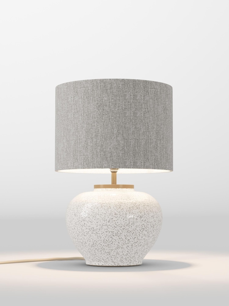 table lamp - Image 1 of 1 table lamp - Image 1 of 1