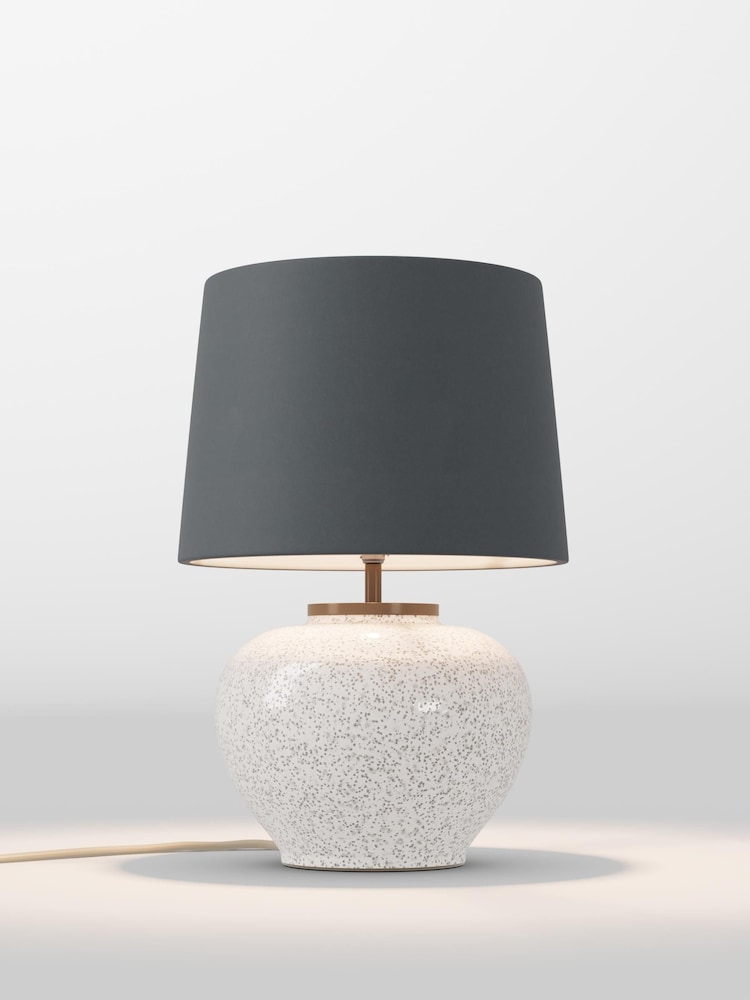 table lamp - Image 1 of 1 table lamp - Image 1 of 1