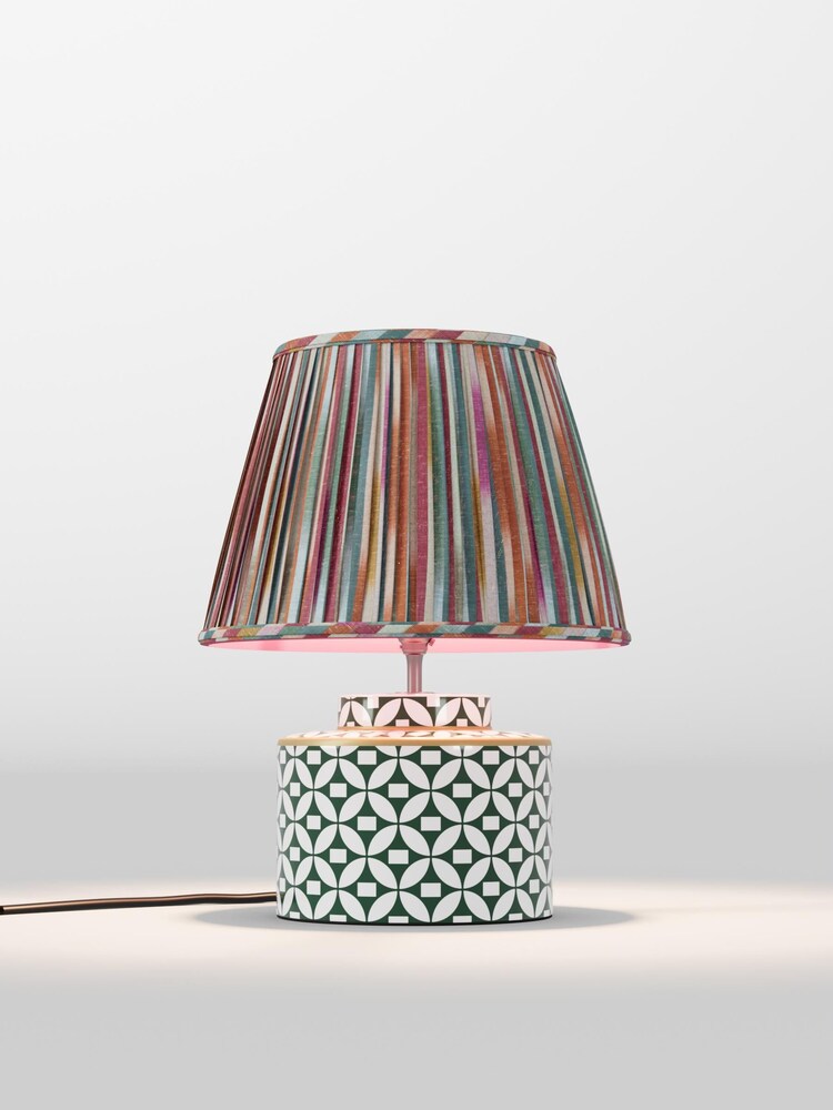 table lamp - Image 1 of 1