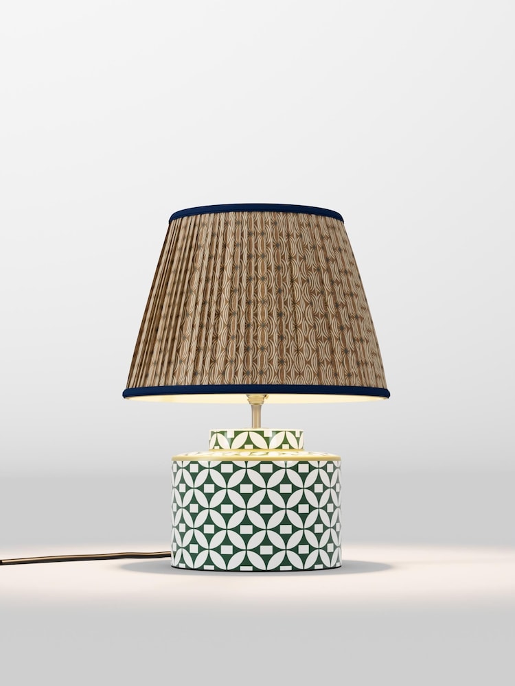 table lamp - Image 1 of 1 table lamp - Image 1 of 1