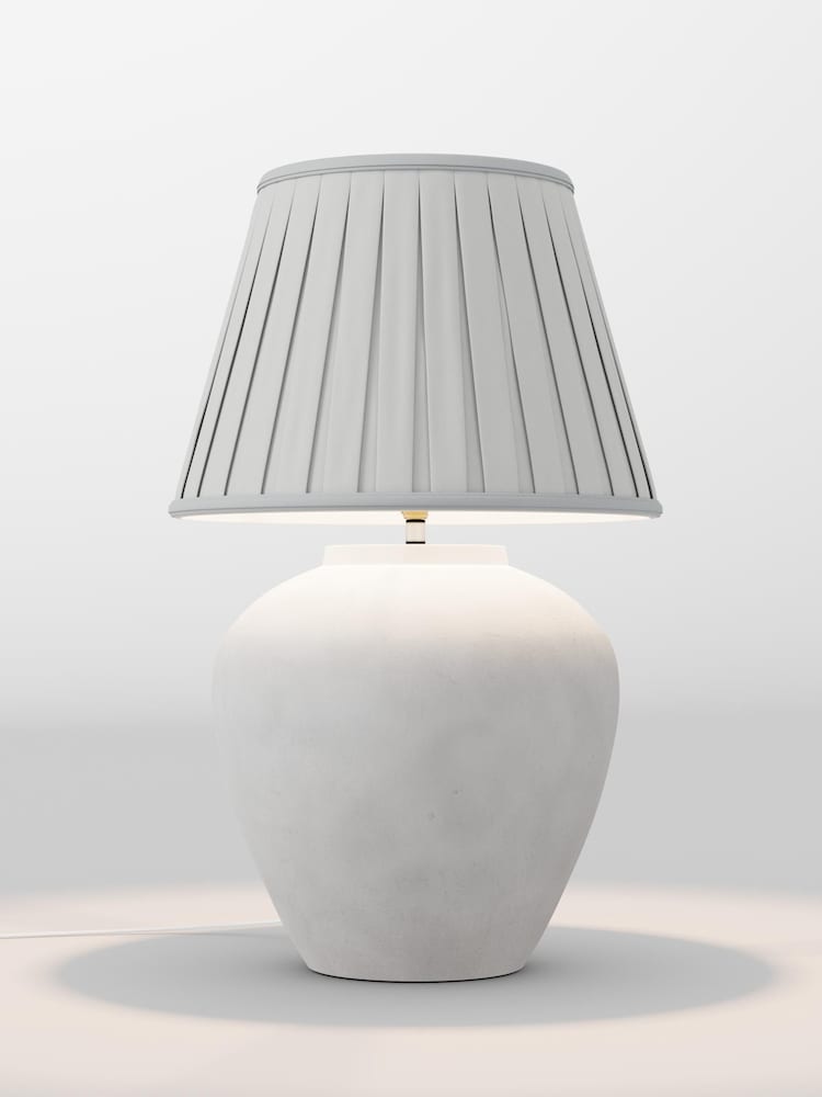 table lamp - Image 1 of 1 table lamp - Image 1 of 1