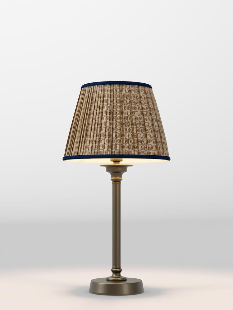 table lamp - Image 1 of 1 table lamp - Image 1 of 1
