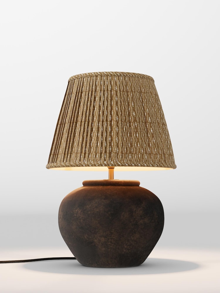 table lamp - Image 1 of 1 table lamp - Image 1 of 1