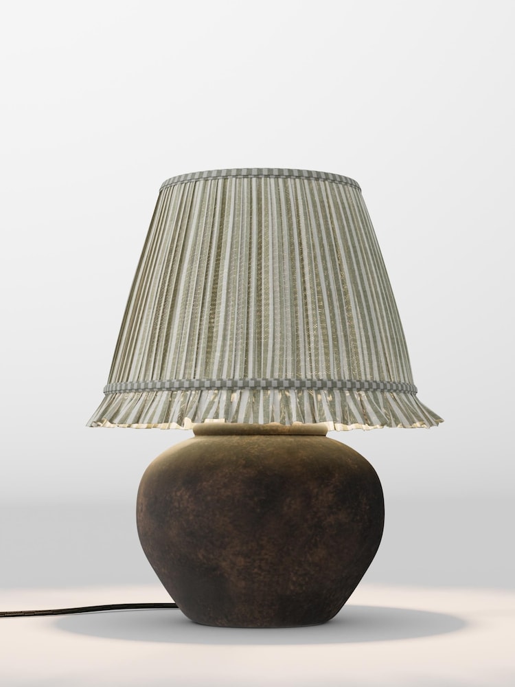 table lamp - Image 1 of 1 table lamp - Image 1 of 1