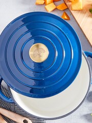 Barbary & Oak Blue 24cm Cast Iron Round Casserole Pan - Image 2 of 4