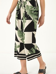 Roman Green Petite Leaf Print Culotte Trousers - Image 4 of 5