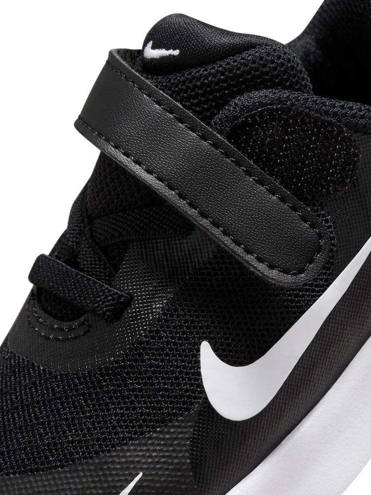 Nike Black/White Infant Revolution 7 Trainers - Image 11 of 11