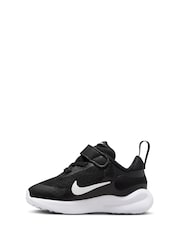 Nike Black/White Infant Revolution 7 Trainers - Image 5 of 11